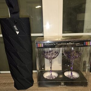 LOT of BUILT Oragami Collapsable Wine Tote +2 Hand Pinted Cheetah Wine Glasses